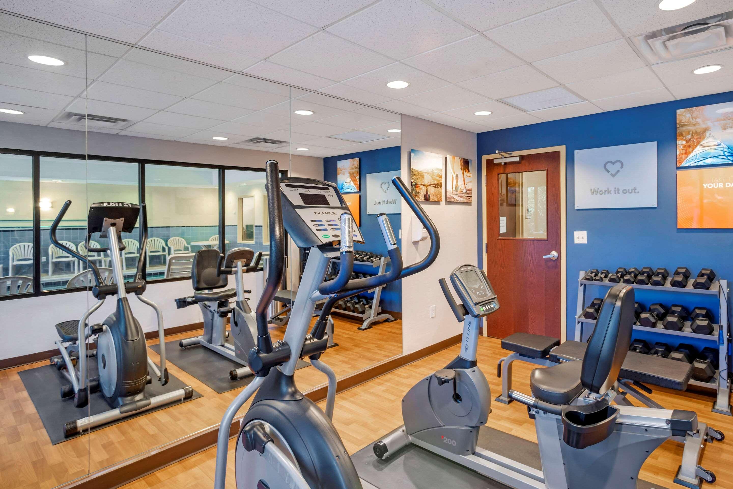 Comfort Suites Fredericksburg North Dış mekan fotoğraf